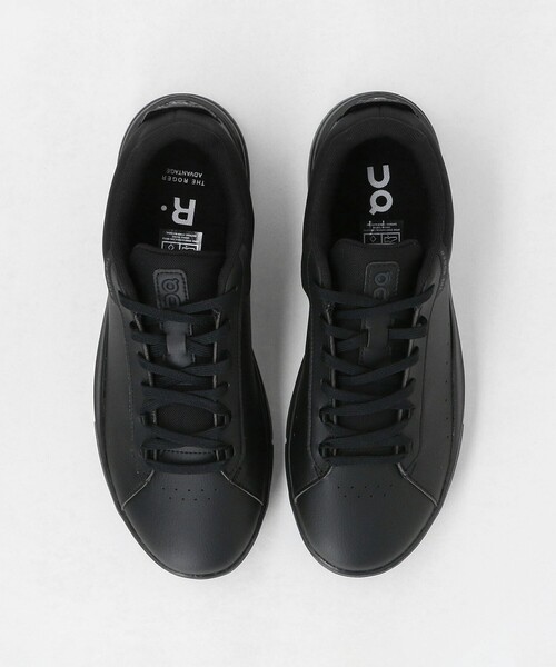 On（オン）の「＜On＞ロジャー アドバンテージ スニーカー（スニーカー・メンズ・ホワイト/ブラック・11/10h/8/9h/7h/10/9/8h）」の6枚目の写真