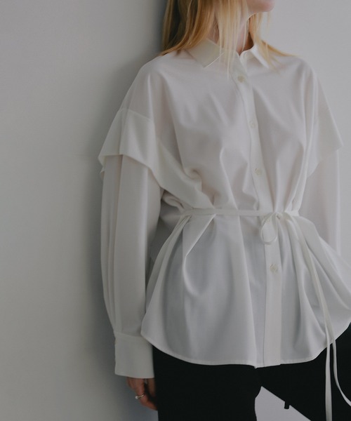 MANOF（マノフ）の「SHOULDER TUCK SHIRT（シャツ/ブラウス・レディース・ホワイト/ブルー/グレー・F）」の12枚目の写真