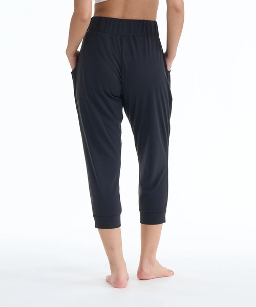 ROXY(ロキシー)の「ROXY ウィメンズ FITNESS CALM MOTION PANTS ロングパンツ 【2026年春夏モデル】/ロキシードレープパンツ(その他パンツ・レディース・マルチ/ブラック・SMALL/MEDIUM/LARGE)」の11枚目の写真