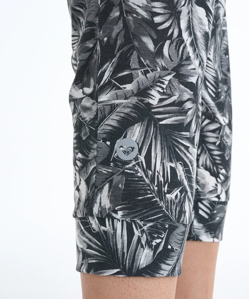 ROXY(ロキシー)の「ROXY ウィメンズ FITNESS CALM MOTION PANTS ロングパンツ 【2026年春夏モデル】/ロキシードレープパンツ(その他パンツ・レディース・マルチ/ブラック・SMALL/MEDIUM/LARGE)」の3枚目の写真