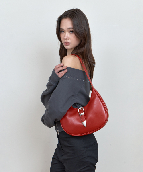 CURETTY(キュリティ)の「C DOUBLE BELT MINI HOBO BAG_RED(ショルダーバッグ・レディース・レッド・FREE)」の4枚目の写真