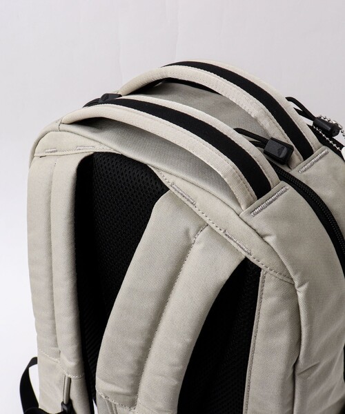 DANTON（ダントン）の「【DANTON】《18L》CORNEILLE 18 コーデュラナイロン バックパック 26SS（バックパック/リュック・メンズ・ネイビー/アイボリー/ブラック/チャコールグレー・FREE）」の10枚目の写真