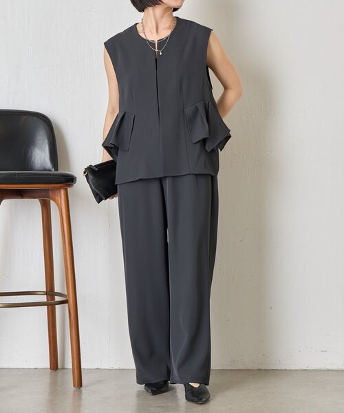 Jena espace merveilleux（ジェナ　エスパスメルヴェイユ）の「フリルベストセットアップ（ワンピース・レディース・チャコールグレー/ネイビー・FREE）」の3枚目の写真