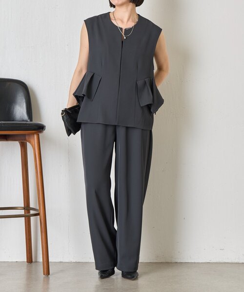 Jena espace merveilleux（ジェナ　エスパスメルヴェイユ）の「フリルベストセットアップ（ワンピース・レディース・チャコールグレー/ネイビー・FREE）」の5枚目の写真