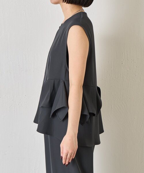 Jena espace merveilleux（ジェナ　エスパスメルヴェイユ）の「フリルベストセットアップ（ワンピース・レディース・チャコールグレー/ネイビー・FREE）」の17枚目の写真