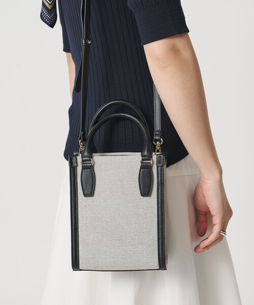 UNITED ARROWS（ユナイテッドアローズ）の「キャンバスコンビ ミニトートバッグ（トートバッグ・レディース・ブラック/ブラウン系・FREE）」の2枚目の写真