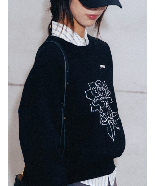 ANNEHEARTS（アンハーツ）の「Rose Sketch Round Knit Black（ニット/セーター・レディース・その他・FREE）」の7枚目の写真