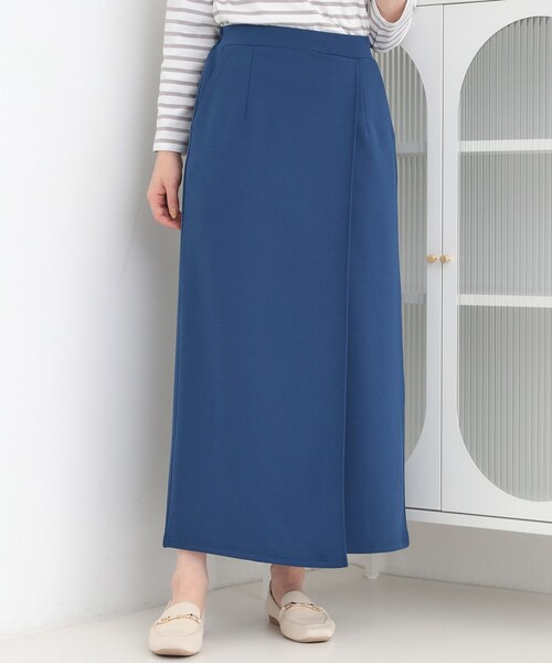 SHOO・LA・RUE（シューラルー）の「【洗濯機可/S-LL】腰まわりを自然にカバーする ラップ風ナロースカート（スカート・レディース・ブラック/ナチュラル/ネイビー・01/02/03/04）」の3枚目の写真