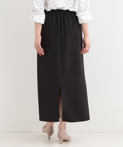 SHOO・LA・RUE（シューラルー）の「【洗濯機可/S-LL】腰まわりを自然にカバーする ラップ風ナロースカート（スカート・レディース・ブラック/ナチュラル/ネイビー・01/02/03/04）」の5枚目の写真