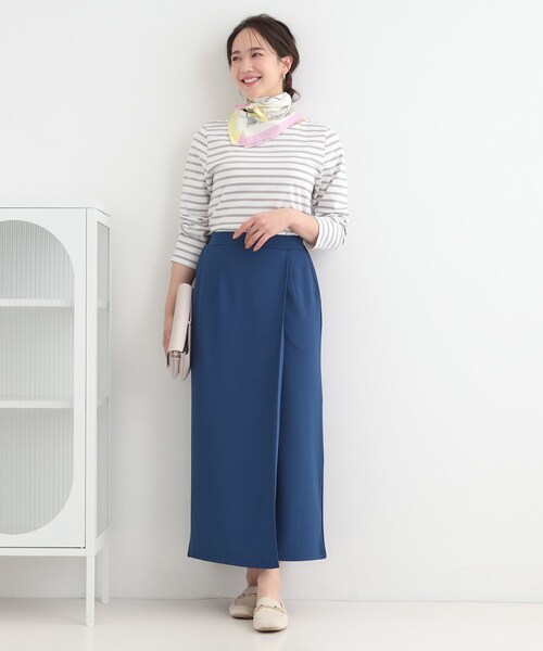 SHOO・LA・RUE（シューラルー）の「【洗濯機可/S-LL】腰まわりを自然にカバーする ラップ風ナロースカート（スカート・レディース・ブラック/ナチュラル/ネイビー・01/02/03/04）」の14枚目の写真