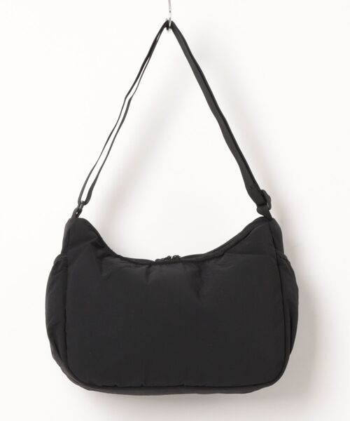 THRASHER(スラッシャー)の「W POCKET SHOULDER BAG/THRASHER スラッシャー ロゴアクセント 斜め掛け ショルダーバッグ GONZ刺繍 通学 タウンユース フェス ストリート(ショルダーバッグ・メンズ・ブラック×ホワイト/ブラック系その他・FREE)」の3枚目の写真