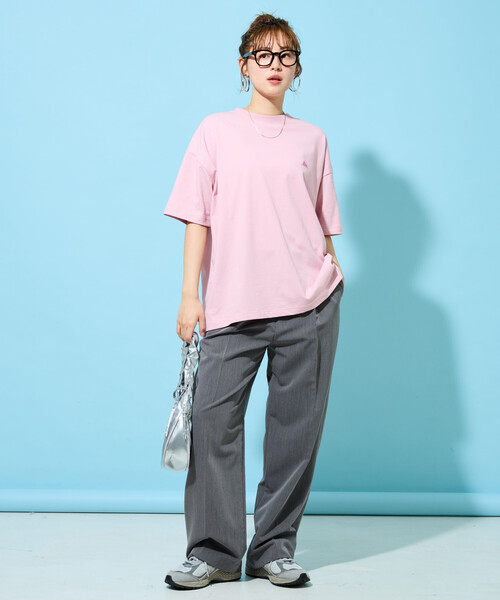 FREAK'S STORE(フリークスストア)の「限定展開 KELTY × FREAK'S STORE/ケルティ 別注 ビッグシルエット 半袖 Tシャツ(接触冷感・吸水速乾・UVカット・遮熱)(Tシャツ/カットソー・レディース・オリーブ/ブラック/チャコール/ベージュ/オフホワイト/グレー/ピンク・フリ-)」の11枚目の写真