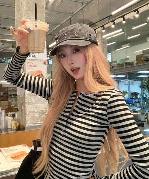 HALEY PESCA(ヘーリーペスカ)の「HALEY PESCA/シンプルボーダー カットソー(Tシャツ/カットソー・レディース・ピンク/ブルー/ブラック・MEDIUM/SMALL)」の2枚目の写真