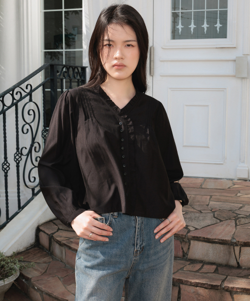 DEHEVE（デヘヴェ）の「Frill Pintuck Blouse [Black]（シャツ/ブラウス・レディース・ブラック・FREE）」の7枚目の写真