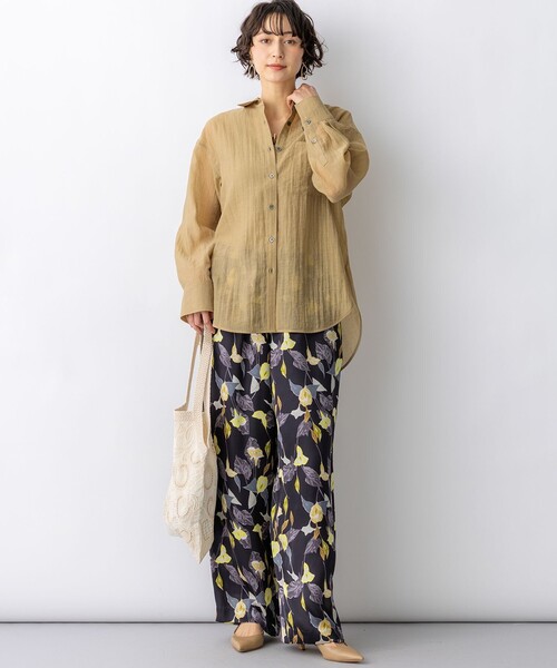 23区 S(ニジュウサンクチイサイサイズ)の「リネンミックスシアースラブ オーバーシャツ(シャツ/ブラウス・レディース・カーキ系/ベージュ系/ブラック系・32)」の12枚目の写真