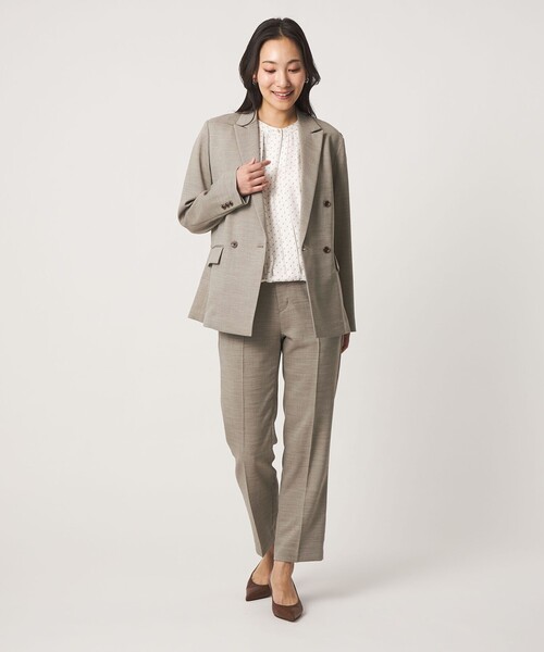 A DAY IN THE LIFE UNITED ARROWS(アデイインザライフユナイテッドアローズ)の「スラブツイル タックストレートパンツ ‐セットアップ対応・マシンウォッシャブル‐<A DAY IN THE LIFE>(その他パンツ・レディース・ダークグレー/ベージュ/ネイビー/モカ・40/36/38)」の8枚目の写真