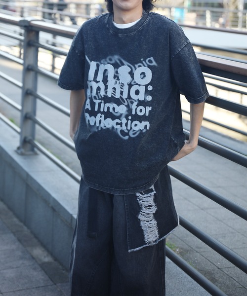 HOOK(フック)の「HOOK -original- INSOMNIA ウォッシュ加工ヴィンテージ風 ビッグTEE (SS)(Tシャツ/カットソー・メンズ・ブラック系その他2/ブルー/グレー/パープル/ブラック系その他3/ブラック系その他・L/XL/M)」の4枚目の写真