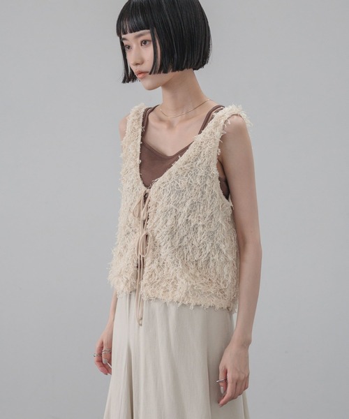 LOWRYS FARM（ローリーズファーム）の「フェザー２ＷＡＹベスト 663172（ベスト・レディース・アイボリー/ブラック/グレー・FREE）」の16枚目の写真