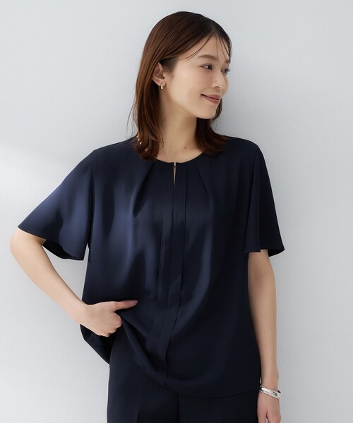 UNTITLED（アンタイトル）の「【洗える/スーツインナー】ジョーゼットミニマルブラウス（シャツ/ブラウス・レディース・ネイビー/ライトグリーン/オフホワイト/ベビーピンク・00/50/48/46/44/04/03/02/01）」の3枚目の写真