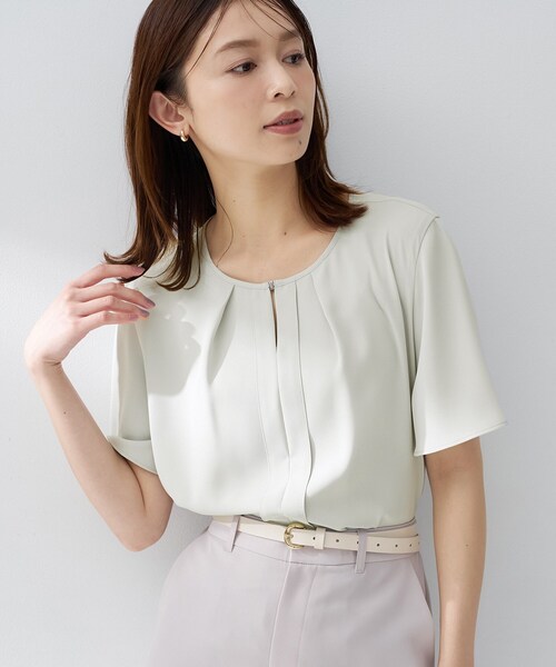 UNTITLED（アンタイトル）の「【洗える/スーツインナー】ジョーゼットミニマルブラウス（シャツ/ブラウス・レディース・ネイビー/ライトグリーン/オフホワイト/ベビーピンク・00/50/48/46/44/04/03/02/01）」の14枚目の写真