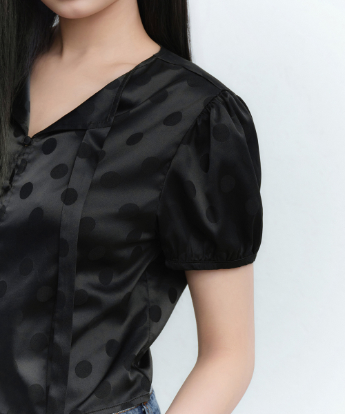 MUSINSA STANDARD WOMAN（ムシンサスタンダードウーマン）の「ウィメンズドットパフスリーブタイブラウス[ブラック]（シャツ/ブラウス・レディース・その他・SMALL/MEDIUM/LARGE/X-SMALL）」の6枚目の写真