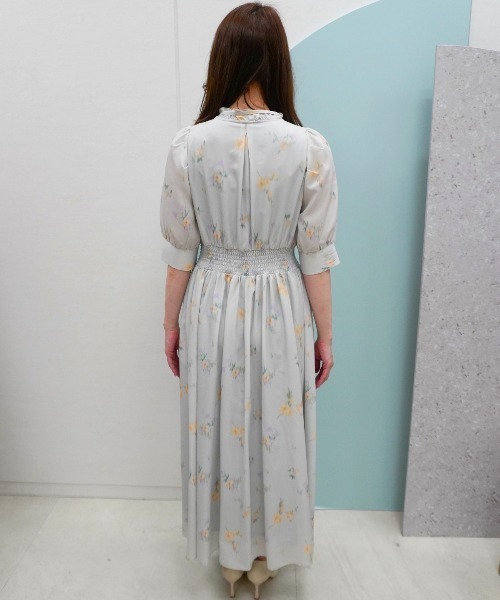 SWINGLE（スウィングル）の「【3/28(Sat)発売】ぼかしフラワーリボンプリントワンピース（ワンピース・レディース・ネイビー/オフホワイト/サックスブルー・FREE）」の9枚目の写真