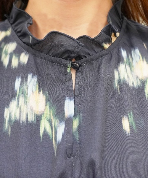 SWINGLE（スウィングル）の「【3/28(Sat)発売】ぼかしフラワーリボンプリントワンピース（ワンピース・レディース・ネイビー/オフホワイト/サックスブルー・FREE）」の16枚目の写真