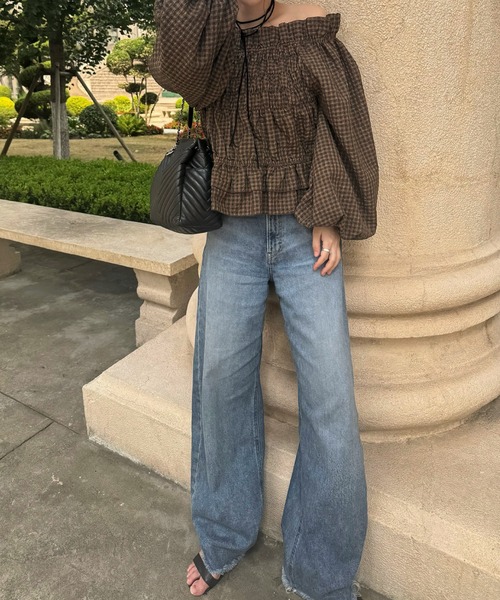 WILLFULLY(ウィルフリー)の「volume sleeve shirring hem tiered BL(シャツ/ブラウス・レディース・アイボリー/チェック/ブラック・FREE)」の10枚目の写真