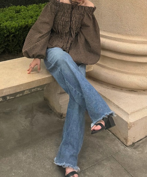 WILLFULLY(ウィルフリー)の「volume sleeve shirring hem tiered BL(シャツ/ブラウス・レディース・アイボリー/チェック/ブラック・FREE)」の6枚目の写真