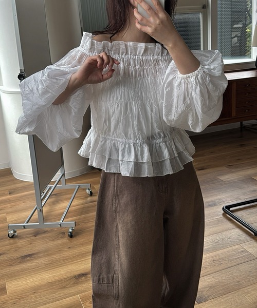 WILLFULLY(ウィルフリー)の「volume sleeve shirring hem tiered BL(シャツ/ブラウス・レディース・アイボリー/チェック/ブラック・FREE)」の15枚目の写真