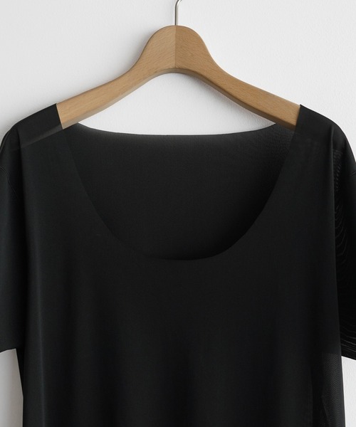 WYM LIDNM（ウィム バイ リドム）の「COOL DRY DEODORANT WIDE U NECK INNER TEE（インナーウェア/肌着・メンズ・グレイッシュベージュ/ブラック・XL/XS/S/M/L）」の17枚目の写真
