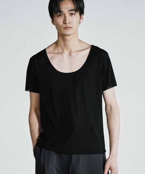 WYM LIDNM（ウィム バイ リドム）の「COOL DRY DEODORANT WIDE U NECK INNER TEE（インナーウェア/肌着・メンズ・グレイッシュベージュ/ブラック・XL/XS/S/M/L）」の6枚目の写真