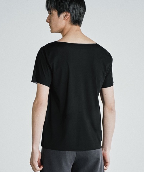 WYM LIDNM（ウィム バイ リドム）の「COOL DRY DEODORANT WIDE U NECK INNER TEE（インナーウェア/肌着・メンズ・グレイッシュベージュ/ブラック・XL/XS/S/M/L）」の13枚目の写真