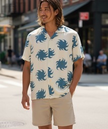 OAS | SS SHIRT/OAS / 抽象柄オープンカラー半袖シャツ クリーム×ブルー 総柄 リゾートシャツ 開襟 夏(シャツ/ブラウス)
