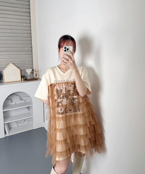 VIVID LADY(ビビッドレディー)の「プリント ティアードチュール ミニワンピース 半袖(ワンピース・レディース・ベージュ/ホワイト/ブラック・FREE)」の19枚目の写真