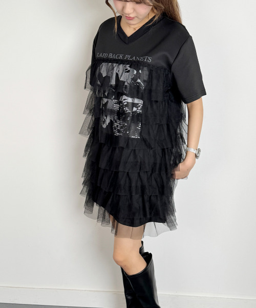 VIVID LADY(ビビッドレディー)の「プリント ティアードチュール ミニワンピース 半袖(ワンピース・レディース・ベージュ/ホワイト/ブラック・FREE)」の4枚目の写真