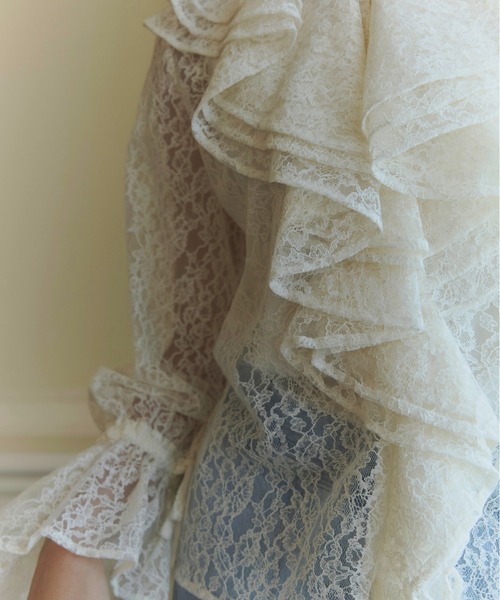 ORGUE(オルグ)の「Scalloped lace blouse/スカラップドレースブラウス(シャツ/ブラウス・レディース・アイボリー/ブラック・FREE)」の3枚目の写真