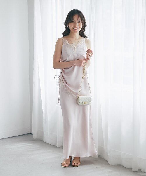 La boutique BonBon(ラブティックボンボン)の「レースサテンアシメドロストキャミ(キャミソール・レディース・ホワイト/ピンク・FREE)」の22枚目の写真