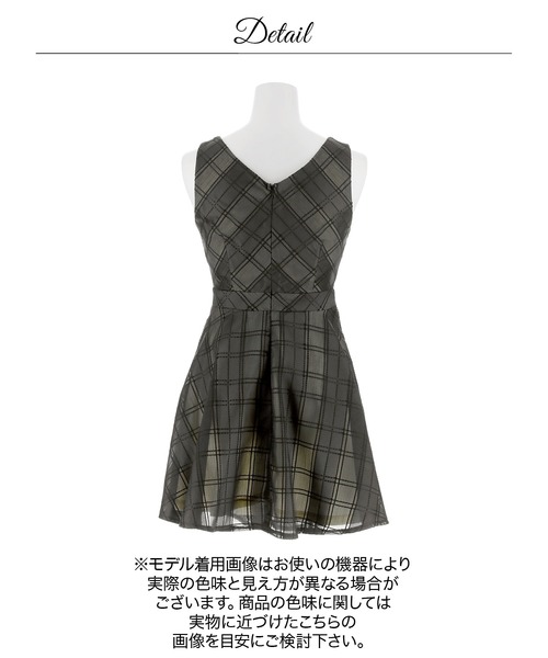 DAZZY(デイジー)の「【抜け感のある大人可愛さ】シアーチェックリボンコードAラインミニ丈キャバドレス(ドレス・レディース・ブラック・L/M/S)」の11枚目の写真