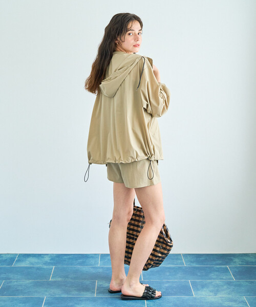 FREAK'S STORE(フリークスストア)の「限定展開 ラッシュガード パーカー セット(パーカー・パンツ)(ラッシュガード・レディース・ベージュ/ブラウン/ナチュラル/チャコールグレー/ブラック/ライトピンク・フリ-)」の16枚目の写真