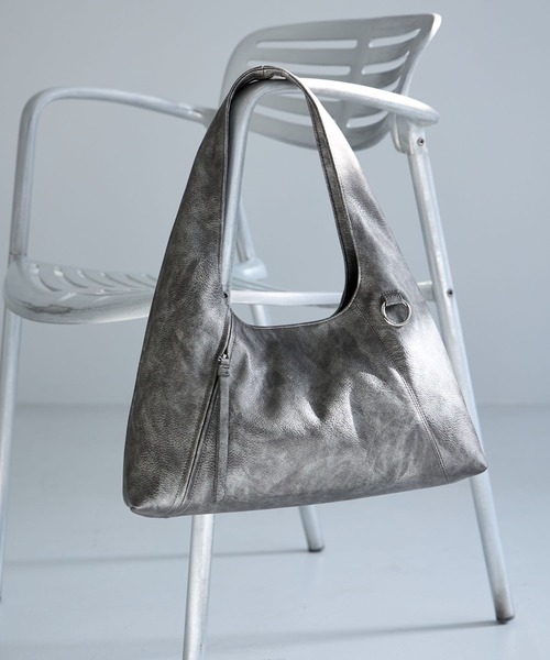 RAGEBLUE(レイジブルー)の「Tassel Zipp Synthetic Leather Mini Tote Bag/タッセルZIPハンドバッグ(トートバッグ・メンズ・シルバー/ブラック・FREE)」の1枚目の写真