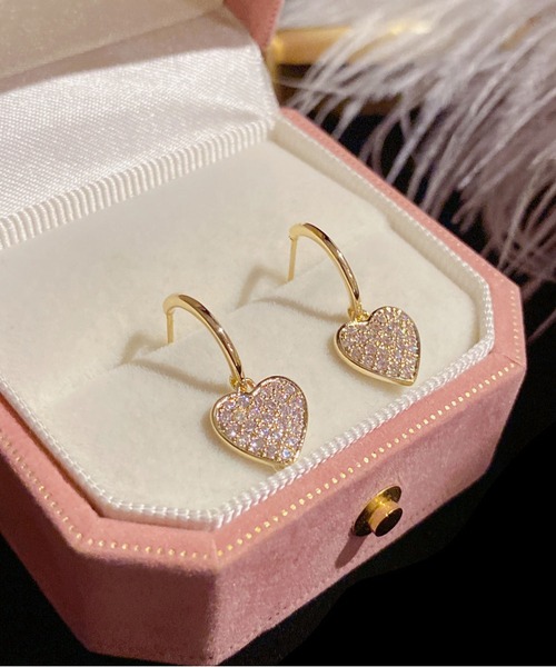 LA VORAGINE(ラ ヴォラジネ)の「ダブルハート パヴェ ピアス 金属アレルギー対応(ピアス(両耳用)・レディース・ホワイト/ブラック・FREE)」の15枚目の写真