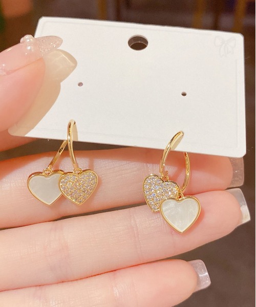 LA VORAGINE(ラ ヴォラジネ)の「ダブルハート パヴェ ピアス 金属アレルギー対応(ピアス(両耳用)・レディース・ホワイト/ブラック・FREE)」の8枚目の写真