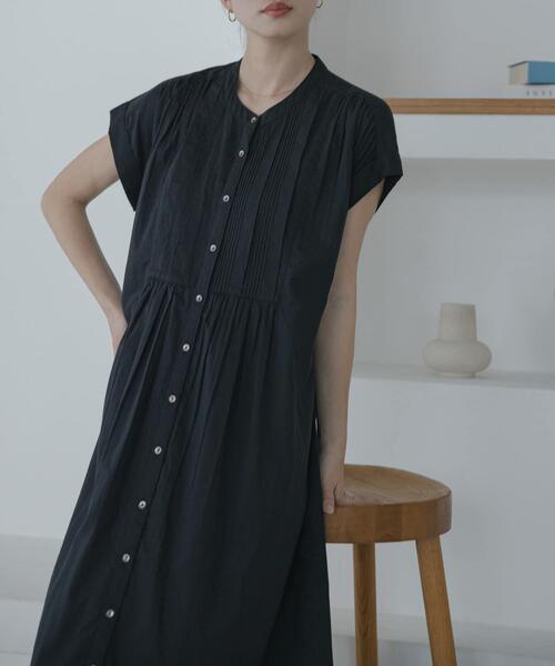 URBAN RESEARCH Sonny Label（アーバンリサーチサニーレーベル）の「エアリーコットンピンタックワンピース（ワンピース・レディース・ブルー/ブラック/ブラウン・FREE）」の4枚目の写真