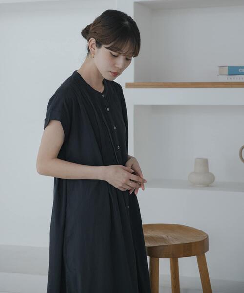 URBAN RESEARCH Sonny Label（アーバンリサーチサニーレーベル）の「エアリーコットンピンタックワンピース（ワンピース・レディース・ブルー/ブラック/ブラウン・FREE）」の5枚目の写真