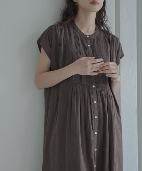URBAN RESEARCH Sonny Label（アーバンリサーチサニーレーベル）の「エアリーコットンピンタックワンピース（ワンピース・レディース・ブルー/ブラック/ブラウン・FREE）」の14枚目の写真