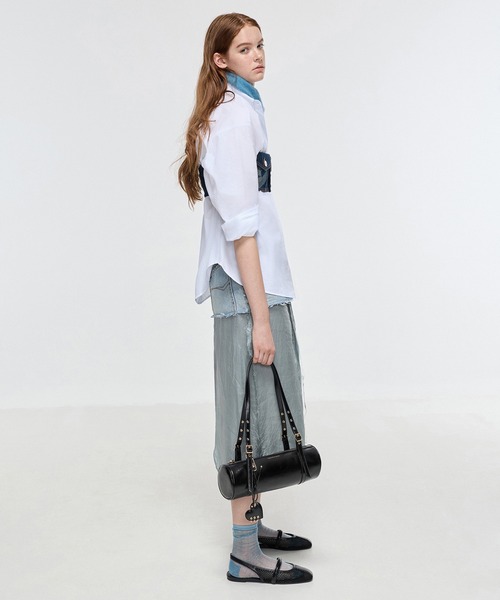 CHARLES & KEITH(チャールズ & キース)の「Rey レイ イロンゲイティッドショルダーバッグ(ショルダーバッグ・レディース・ダークブラウン系3/ブラック・M)」の5枚目の写真