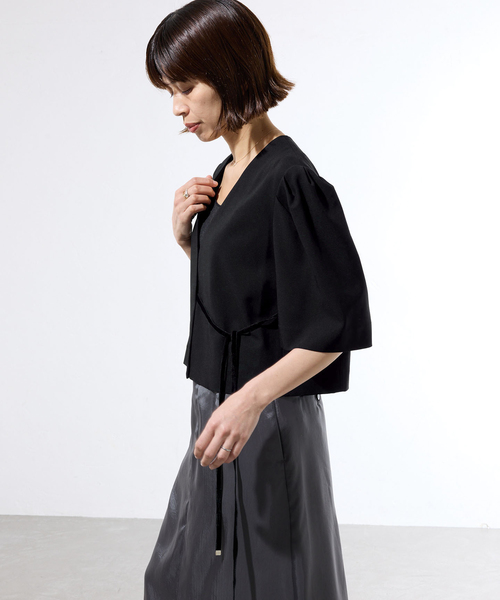 IENA(イエナ)の「《セットアップ対応/一部店舗限定》カルゼショート丈パフジャケット(その他アウター・レディース・ブラウン/ブラック・FREE)」の6枚目の写真
