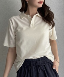 抜け感シルエットで大人カジュアルな半袖ポロトップス