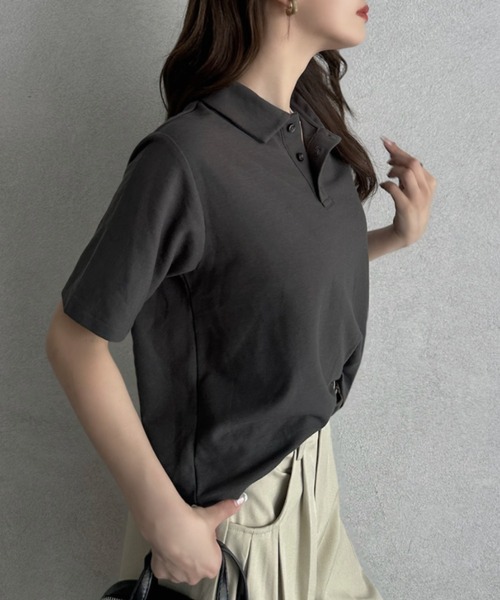 TREOVER(トレオーバー)の「抜け感シルエットで大人カジュアルな半袖ポロトップス(ポロシャツ・レディース・チャコールグレー/グレイッシュベージュ/アイボリー/ネイビー・FREE)」の12枚目の写真
